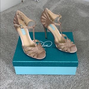 Betsy Johnson sparkly heels size 7.5